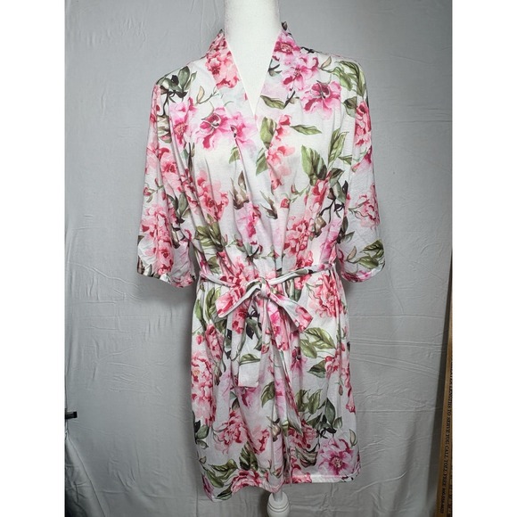 Show Me Your MuMu Other - Show Me your MUMU Brie Pink Floral Short Robe Garden of Blooms One Size
